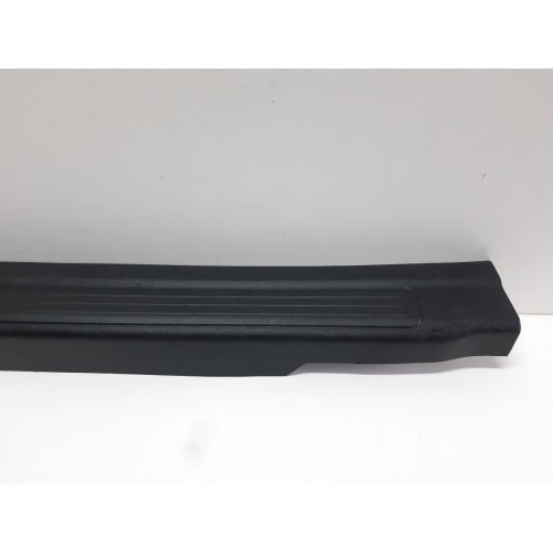 Moldura Soleira Dianteira Direita Fiat Bravo 2012 Á 2015