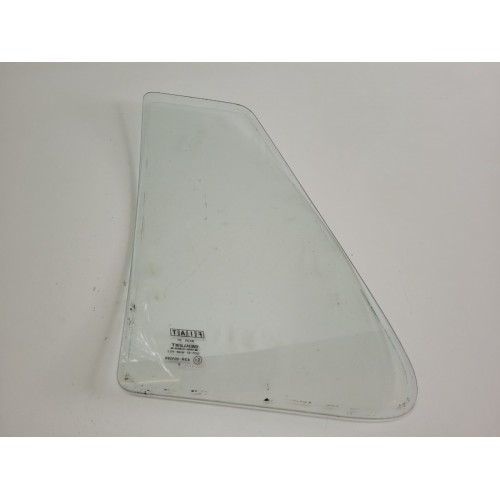 Vidro Fixo Traseiro Direito Fiat Uno 199...