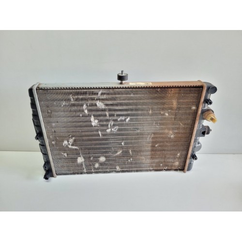 Radiador De Água Vw Gol Parati G3 G4 Ap S/ar