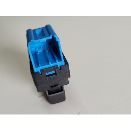 Botão Trava Destrava Porta Gm Tracker 2017 2018 2019 Direito