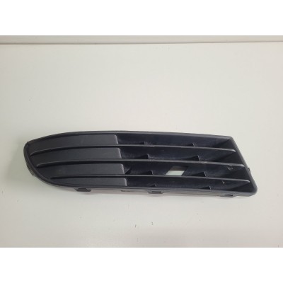 Moldura Farol De Milha Lado Direito Vw Polo 2007 2008 2009