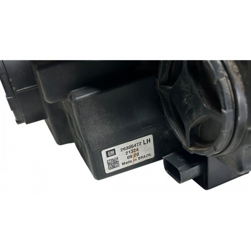 Farol Lado Esquerdo Chevrolet Tracker Premier 2021 2022