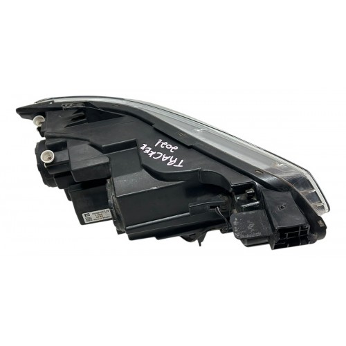 Farol Lado Esquerdo Chevrolet Tracker Premier 2021 2022
