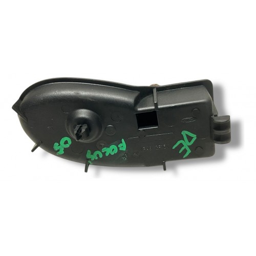 Maçaneta Interna Dianteira Esquerda Ford Focus 2004 2005