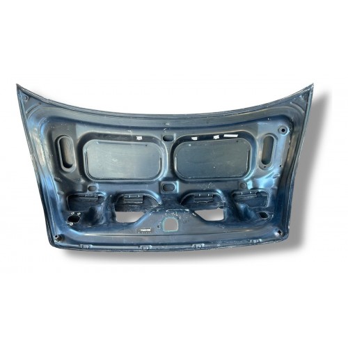 Tampa Traseira Fiat Siena 2001 2002 2003 Detalhe