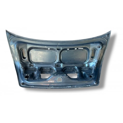 Tampa Traseira Fiat Siena 2001 2002 2003 Detalhe
