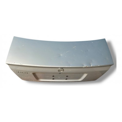 Tampa Traseira Chevrolet Astra Sedan 2000 2001 Detalhe