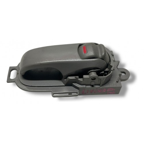 Maçaneta Interna Dianteira Direita Nissan Livina 2009 2010