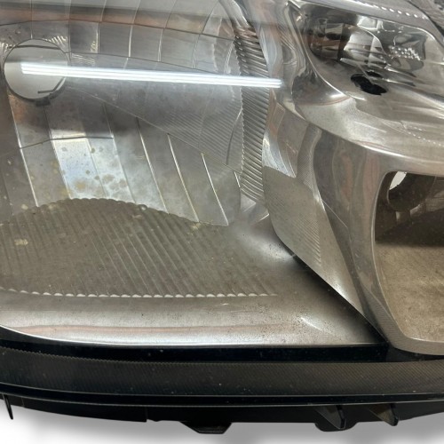 Farol Lado Direito Toyota Etios 2013 2014 2015