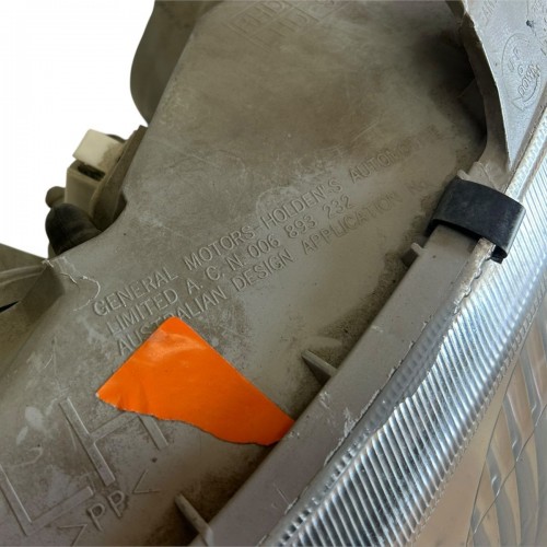 Farol Lado Esquerdo Gm Omega Australiano 1999 2000 2001