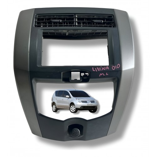 Moldura Central Painel Nissan Livina 2009 2010 2011