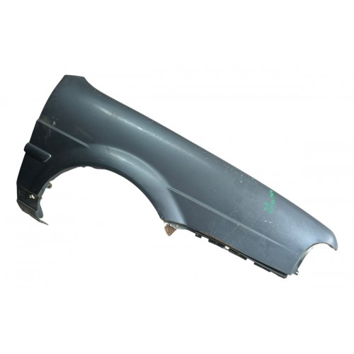 Paralama Lado Direito Vw Santana 2000 2001 2002