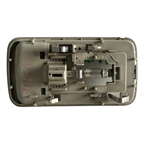 Luz De Teto Cortesia Nissan Tiida 2011 2012 2013