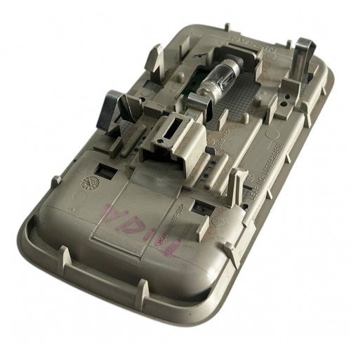 Luz De Teto Cortesia Nissan Tiida 2011 2012 2013