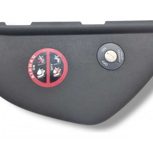 Tampa Acabamento Lateral Direito Painel Hyundai I30 2010