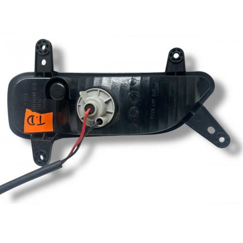 Lanterna Olho Gato Direito Parachoque Traseiro Lifan X60 - Preto Lanterna Olho Gato Direito Parachoque Traseiro Lifan X60 - Preto