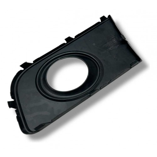 Moldura Farol De Milha Direito Vw Amarok 2013 2014 2015 2016 - Preto Moldura Farol De Milha Direito Vw Amarok 2013 2014 2015 2016 - Preto