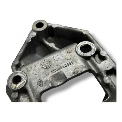 Suporte Bomba Direção Renault Clio 1.0 16v 2006 2007 2008 Suporte Bomba Direção Renault Clio 1.0 16v 2006 2007 2008