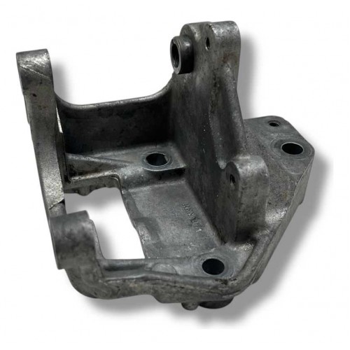 Suporte Bomba Direção Renault Clio 1.0 16v 2006 2007 2008 Suporte Bomba Direção Renault Clio 1.0 16v 2006 2007 2008