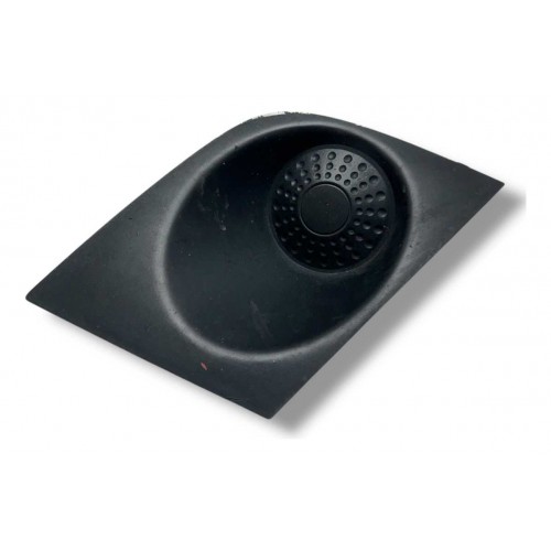 Moldura Farol De Milha Direito Nissan Tiida 2011 2012 2013 - Preto Moldura Farol De Milha Direito Nissan Tiida 2011 2012 2013 - Preto