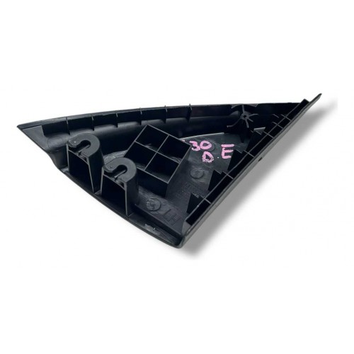 Moldura Interna Retrovisor Esquerdo Hyundai I30 2011 - Preto Moldura Interna Retrovisor Esquerdo Hyundai I30 2011 - Preto